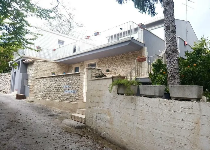 بيت للعطل Irmino Garden
